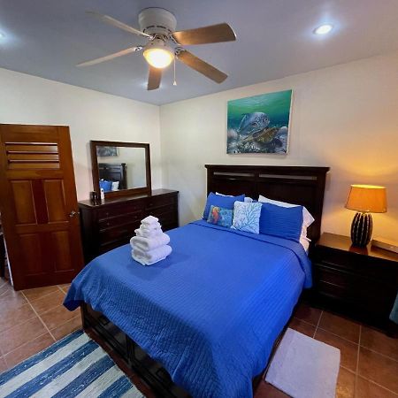 Pura Vida Inn Caye Caulker Dış mekan fotoğraf