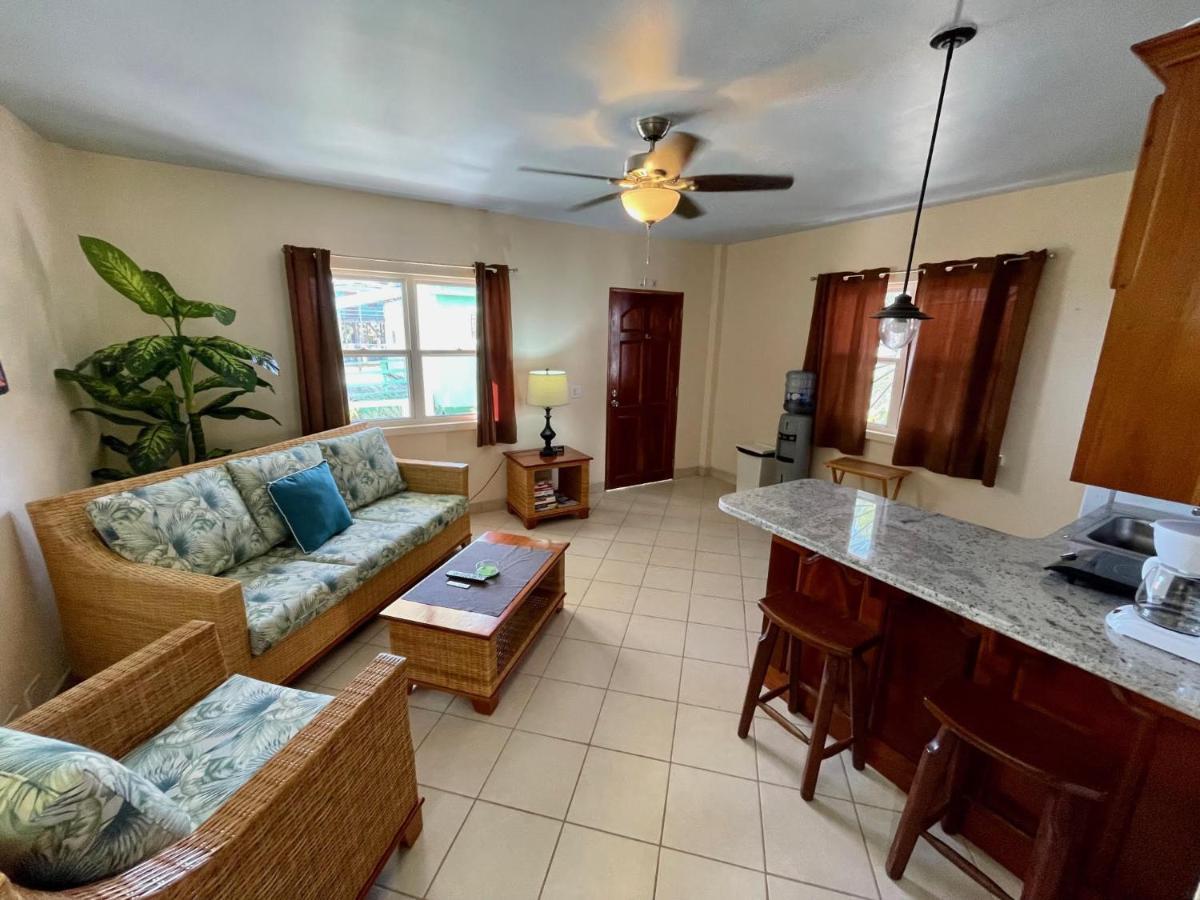 Pura Vida Inn Caye Caulker Dış mekan fotoğraf