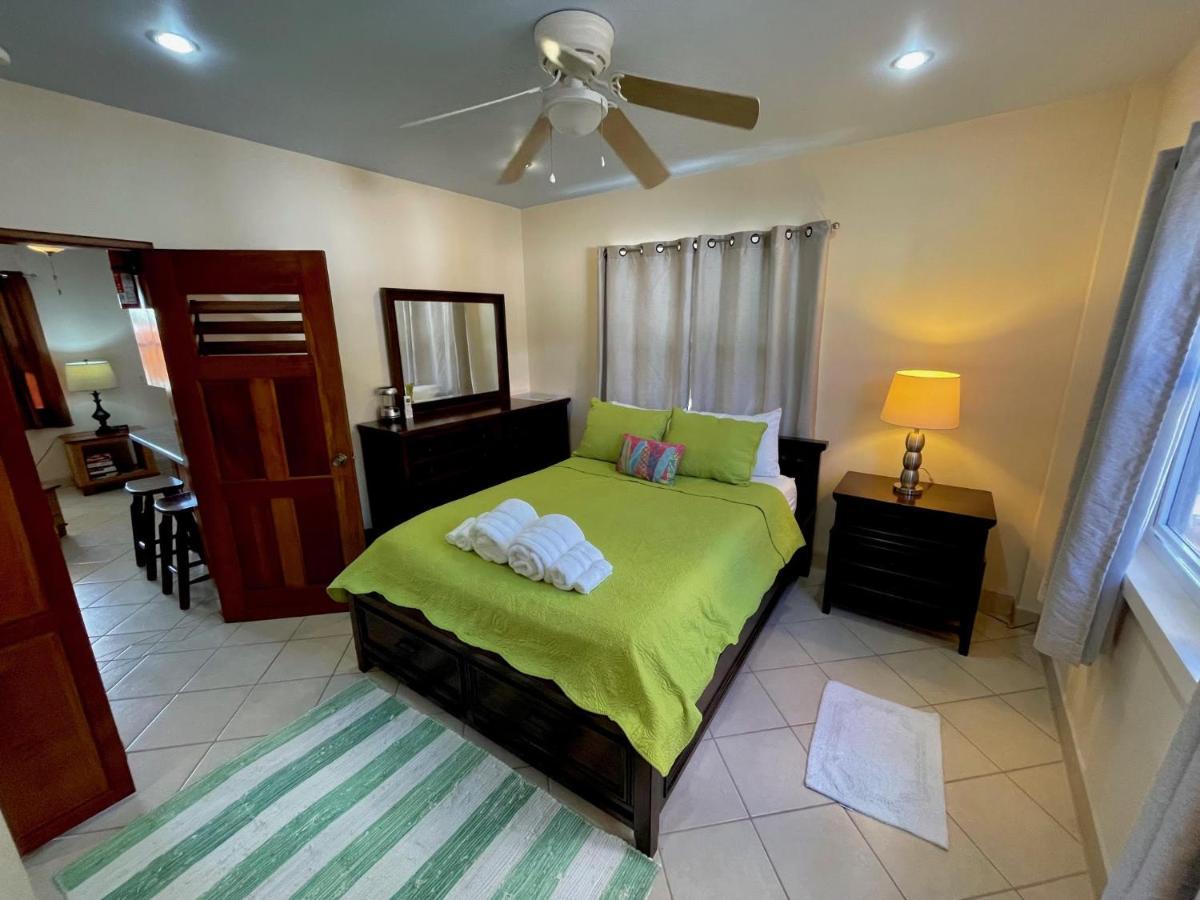 Pura Vida Inn Caye Caulker Dış mekan fotoğraf